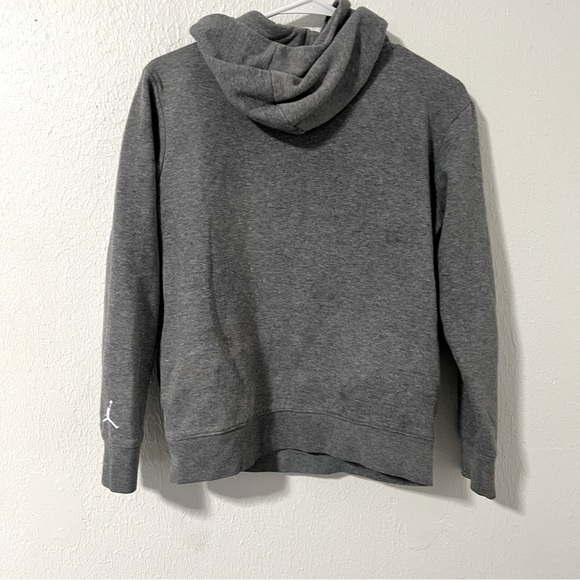 Jordan Kids Size Large (12-13) Graphic Gray Hooded Sweatshirt Activewear - Picture 3 of 9